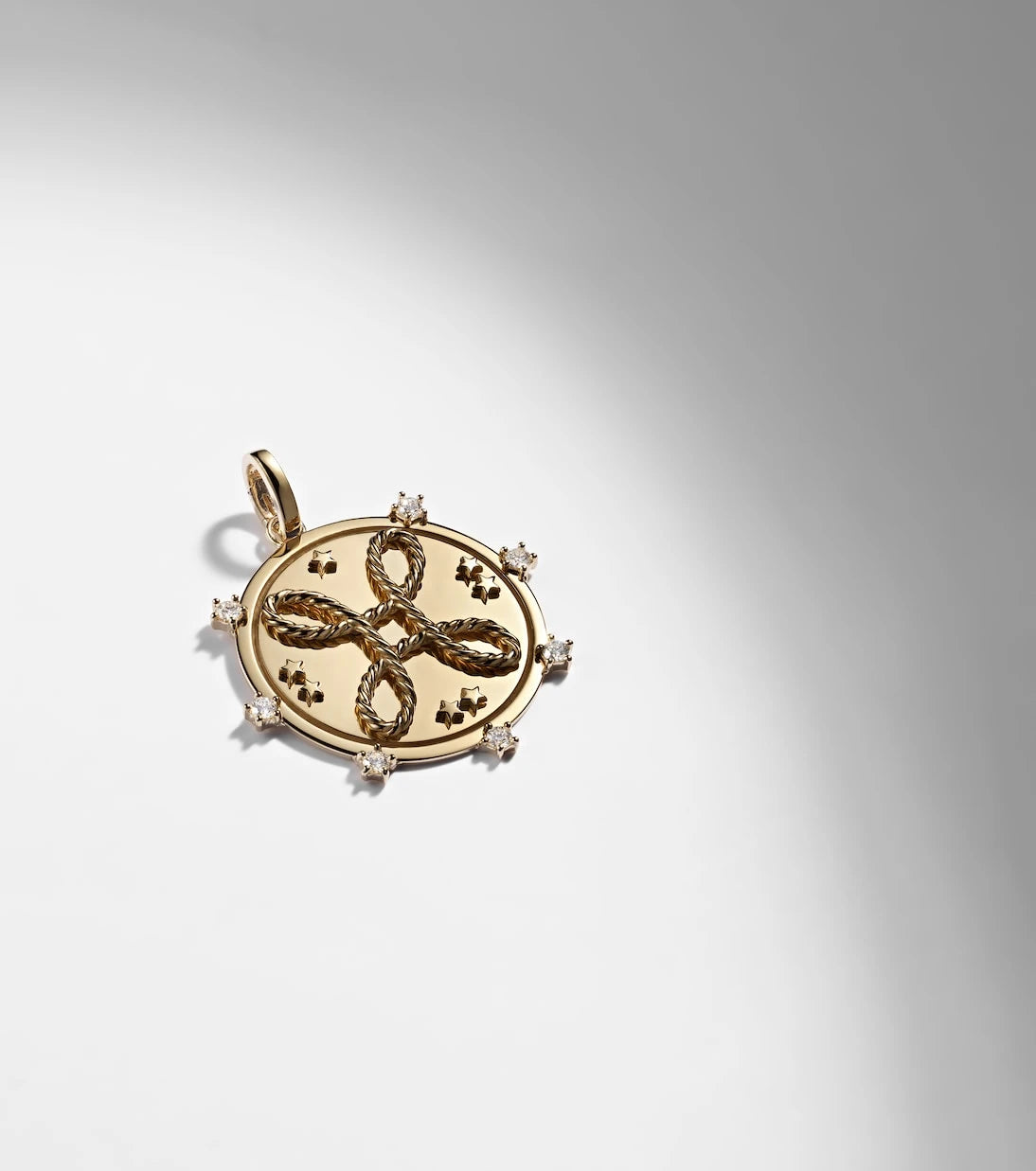 FoundRae - Love 18kt gold pendant with diamonds