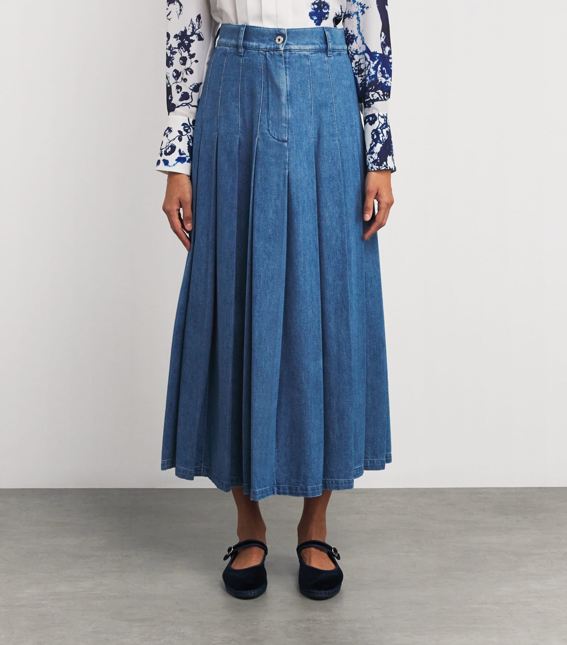 Weekend Max Mara Blue Pleated Denim Skirt