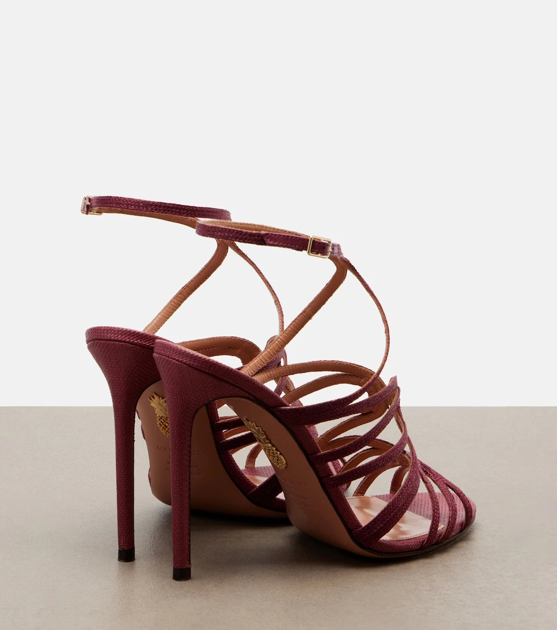 Aquazzura - صنادل سريناد من الرافية