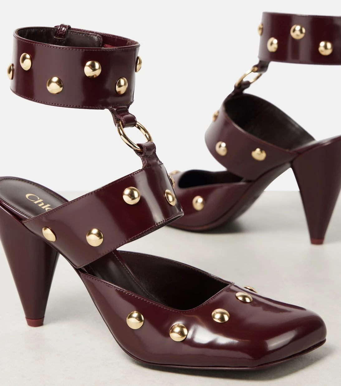 Chloé - Jade studded leather pumps