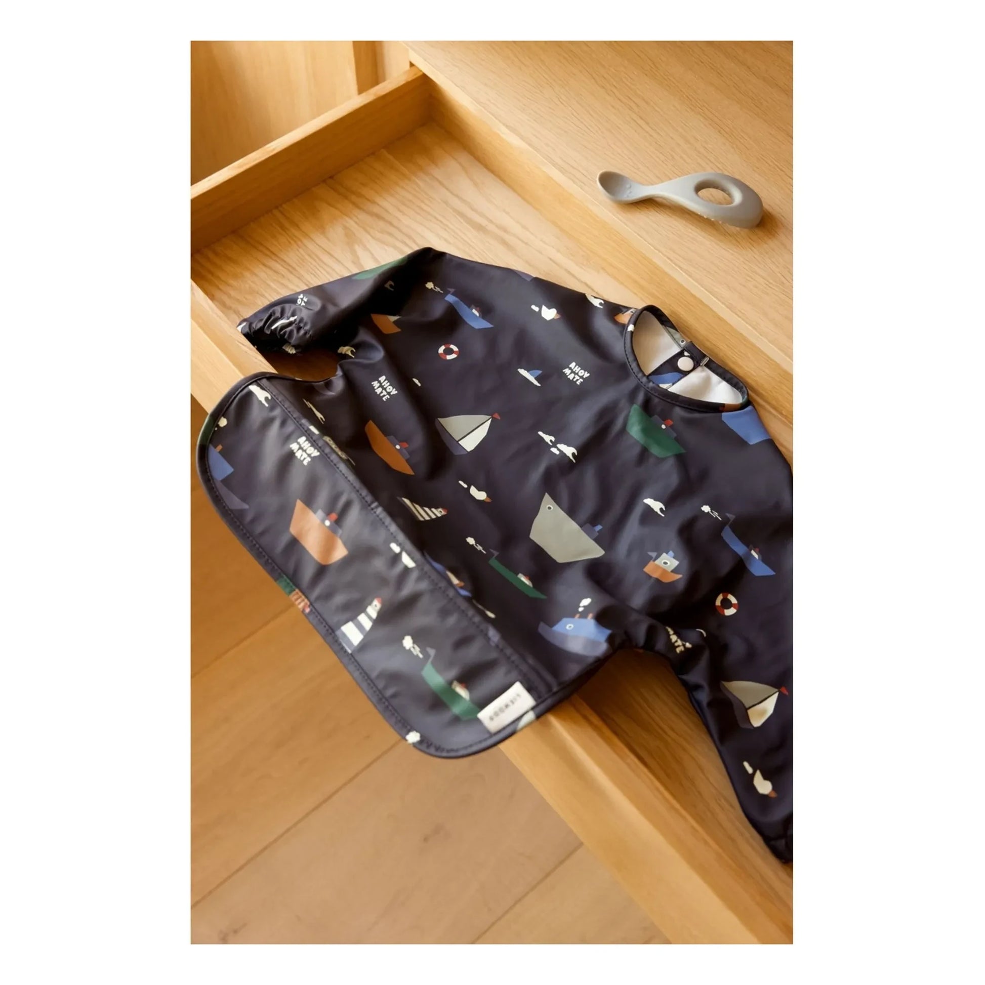 Liewood - Merle bib with sleeves | Sailing/Classic navy