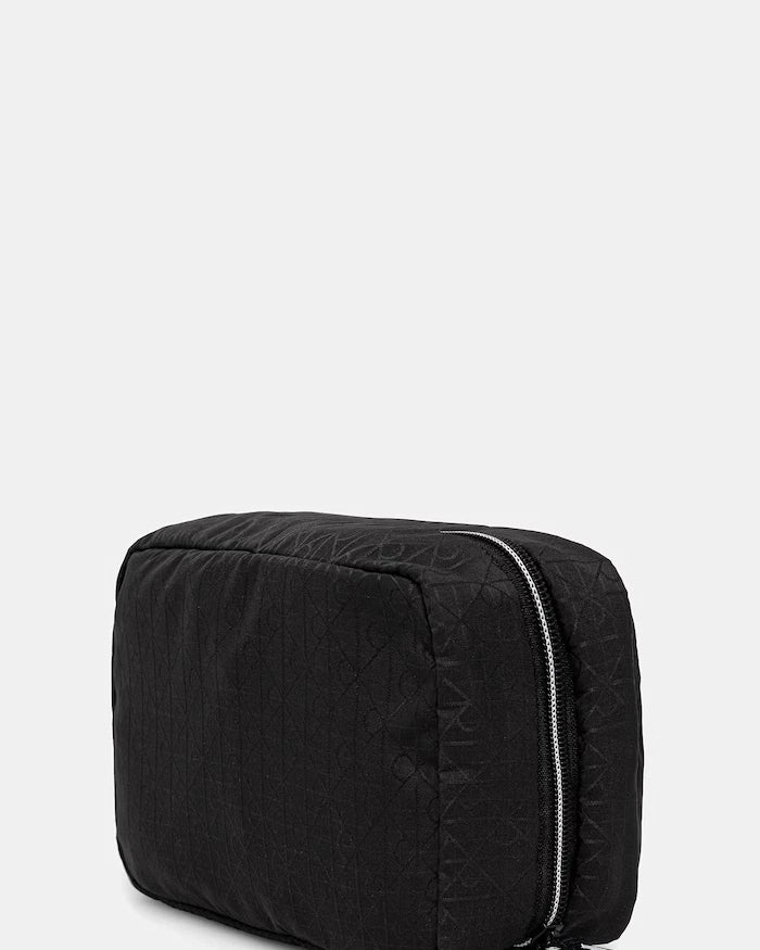 Calvin Klein erkek kozmetik çantası