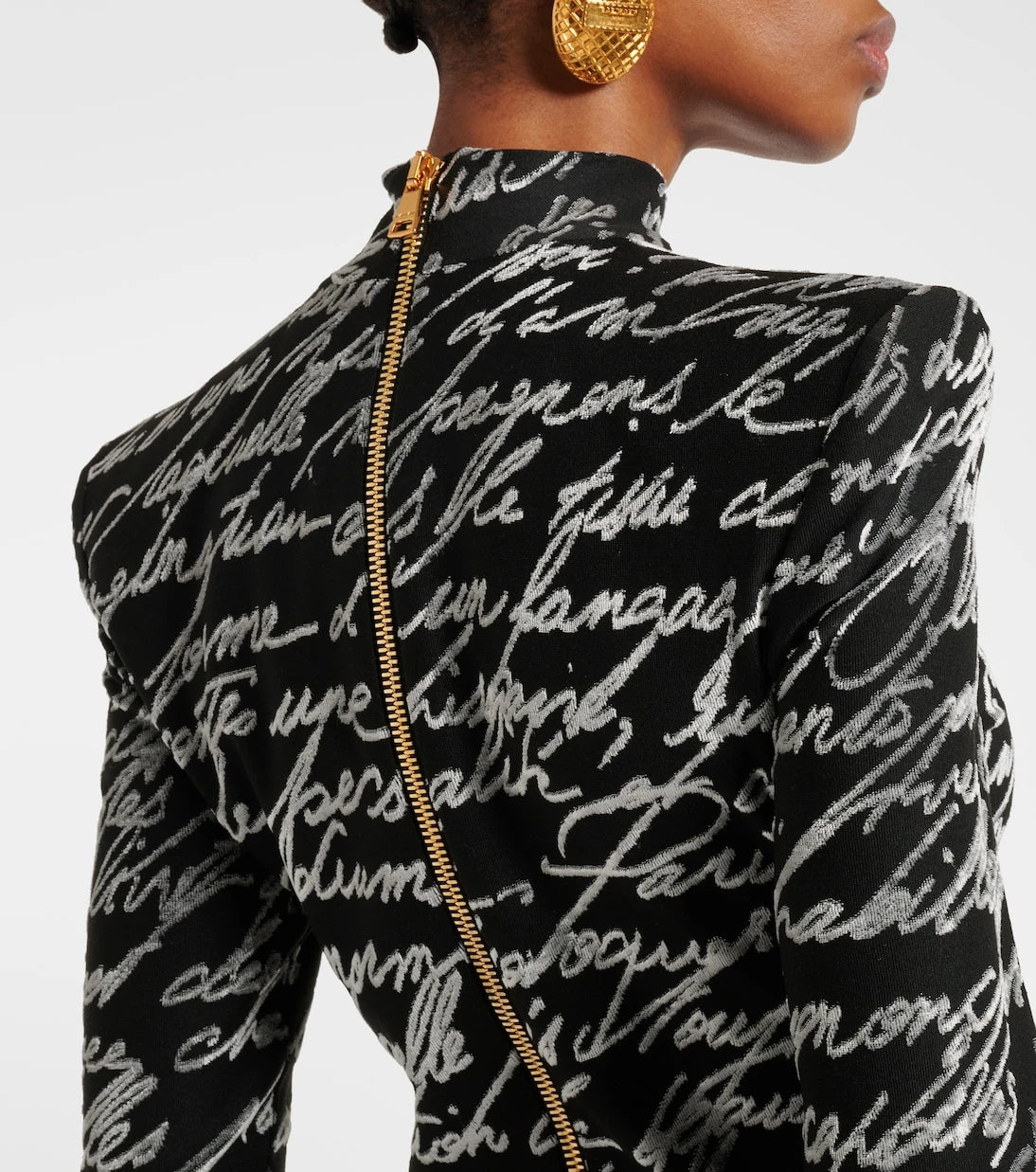 فستان جاكار "رسالة حب" من Balmain
