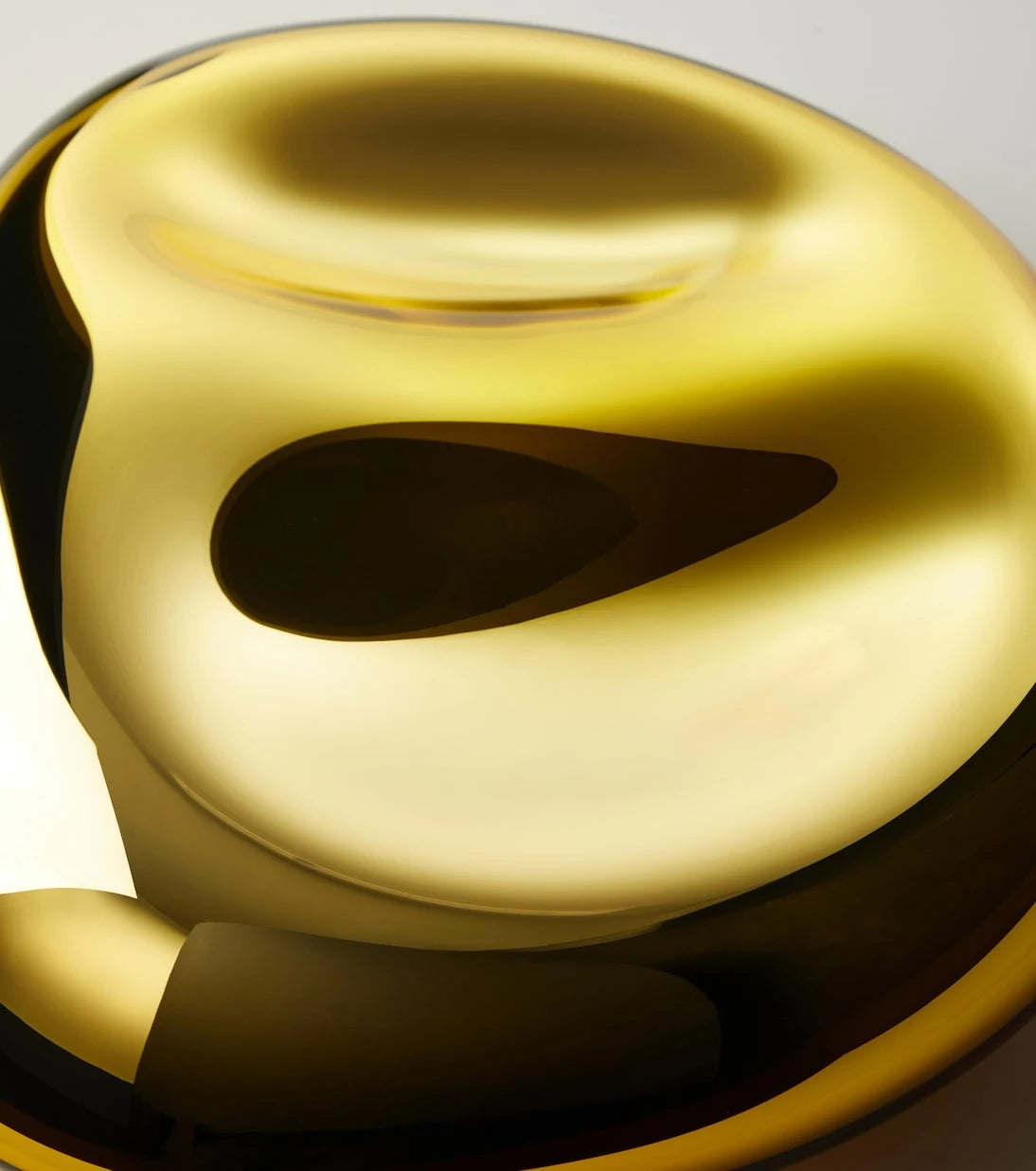 Milena Kling - Large mirrored decorative object