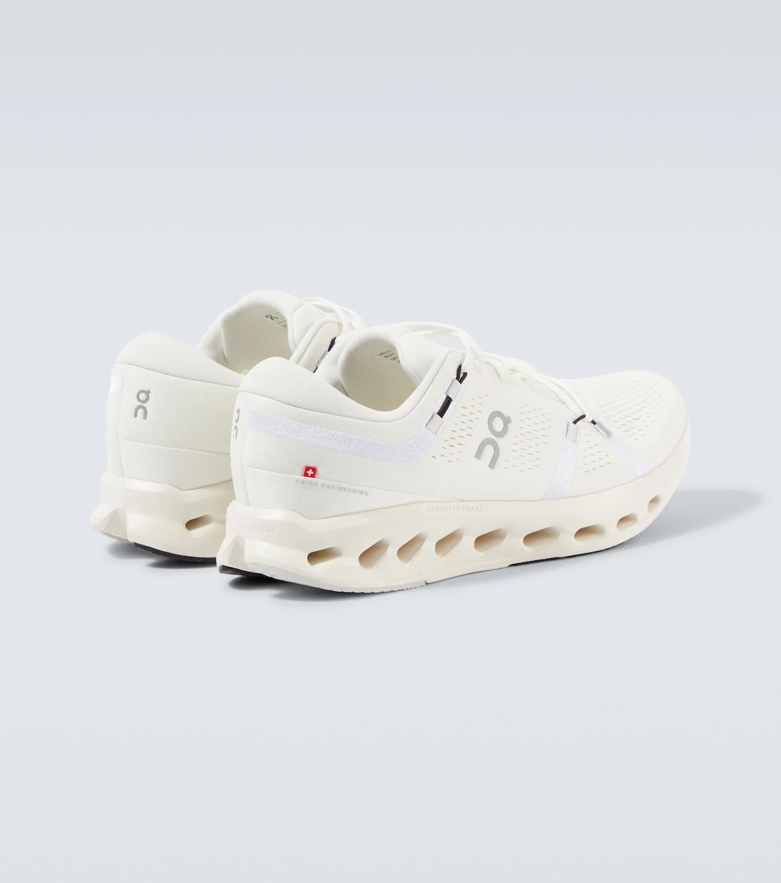 On - Cloudsurfer 2 sneakers