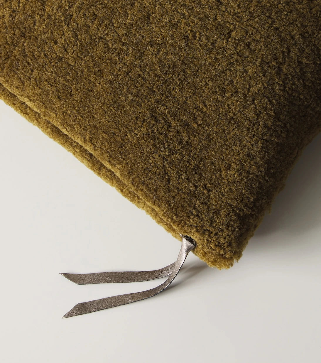 Maison de Vacances - Shearling cushion