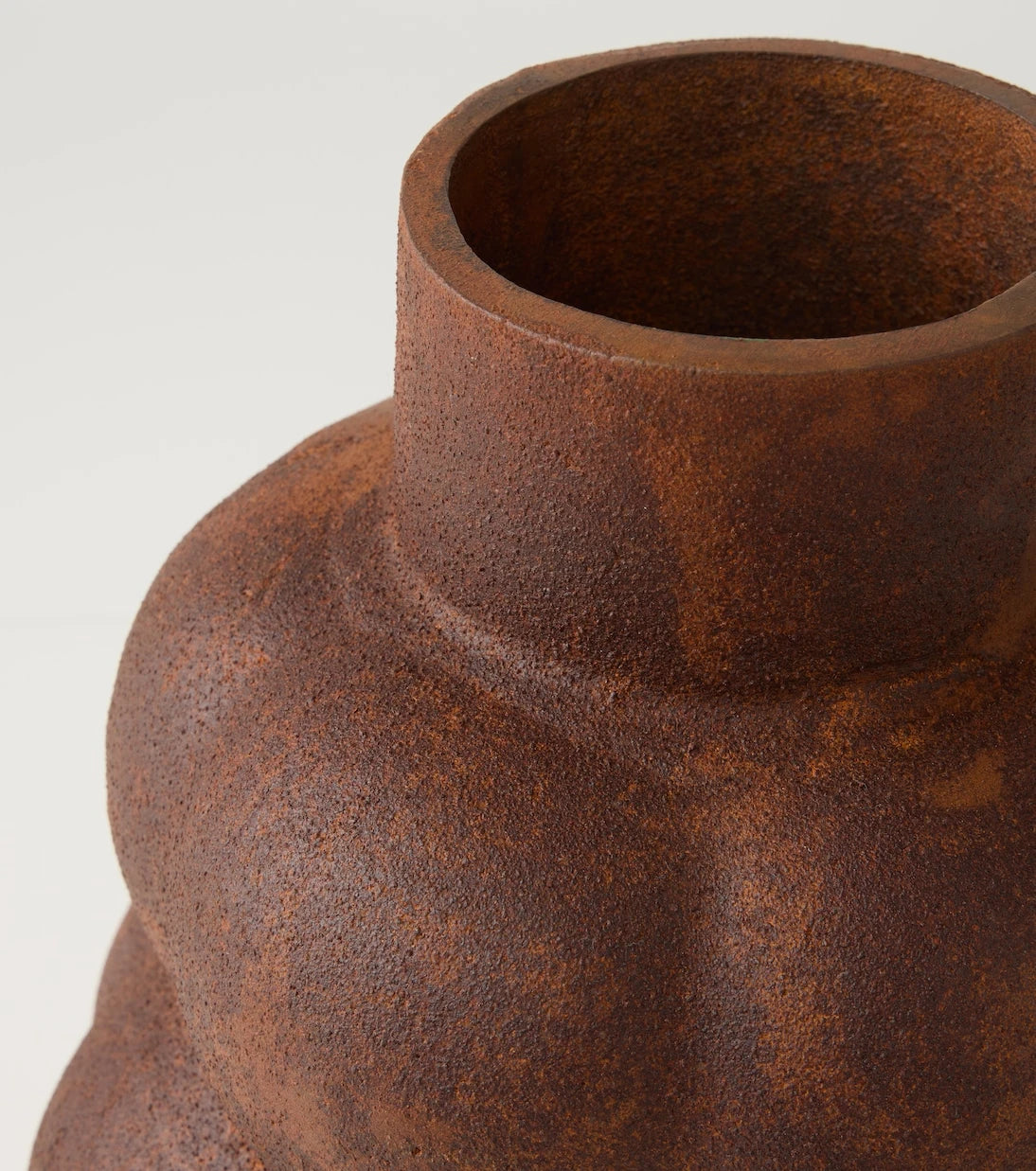 Louise Roe - Balloon Object 005 cast iron vase