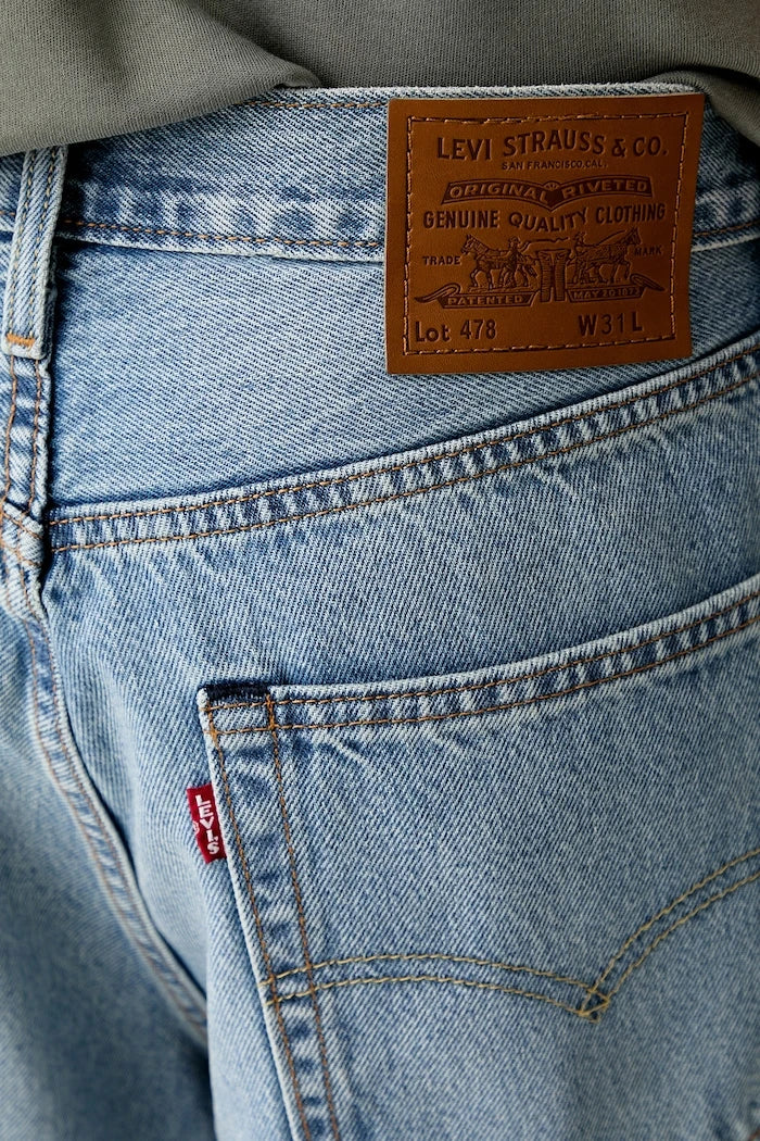 Levi's Erkek Denim Kısa Pantolon 478 BAGGY CAPRI