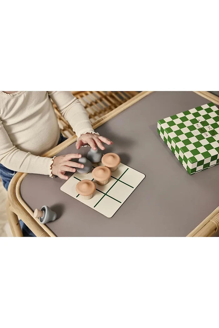 Игра за деца OYOY Mushroom Tic Tac Toe