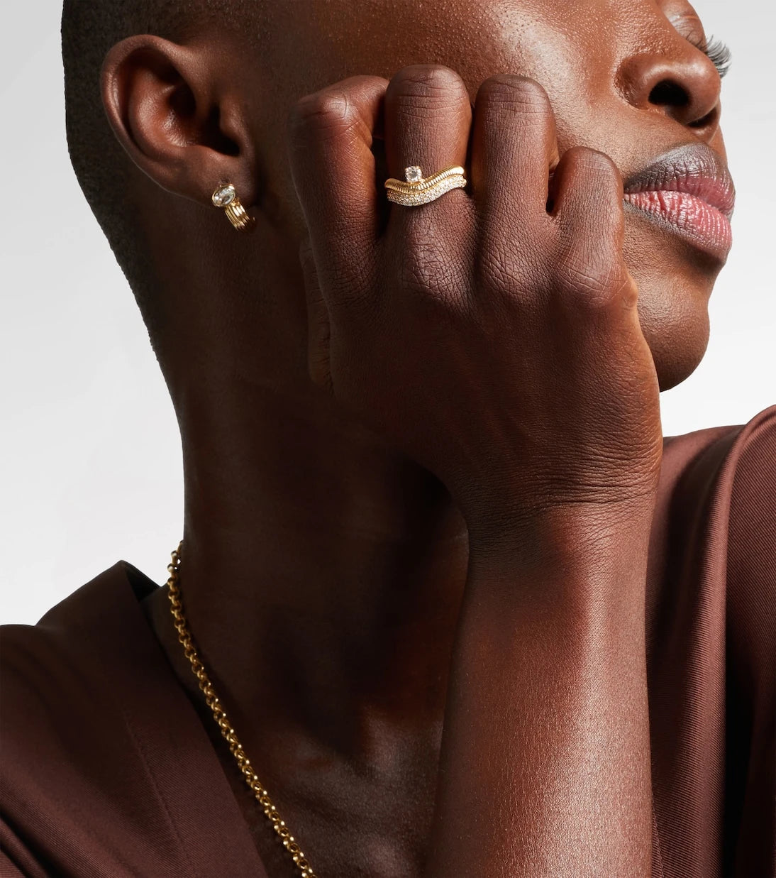 Stone and Strand - Anjelica 14kt gold ring with diamonds
