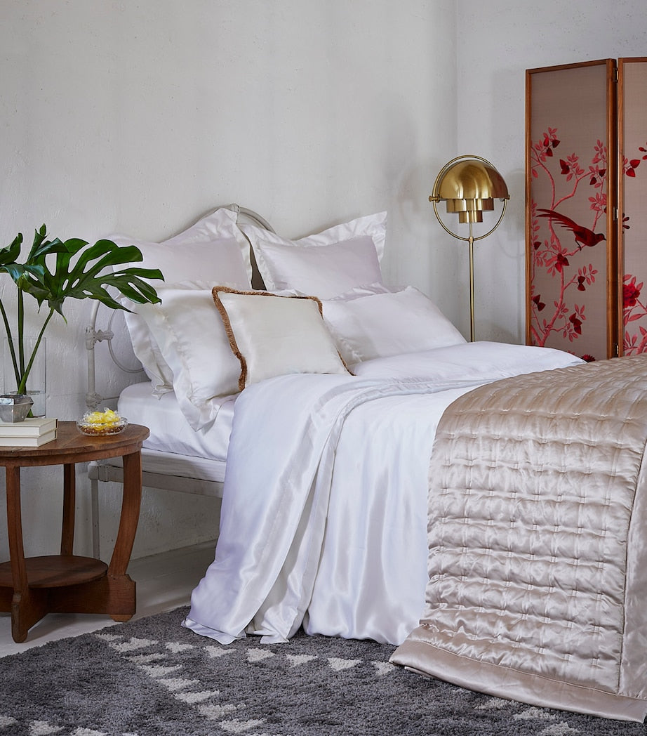 Silk King Duvet Cover (225cm x 220cm)