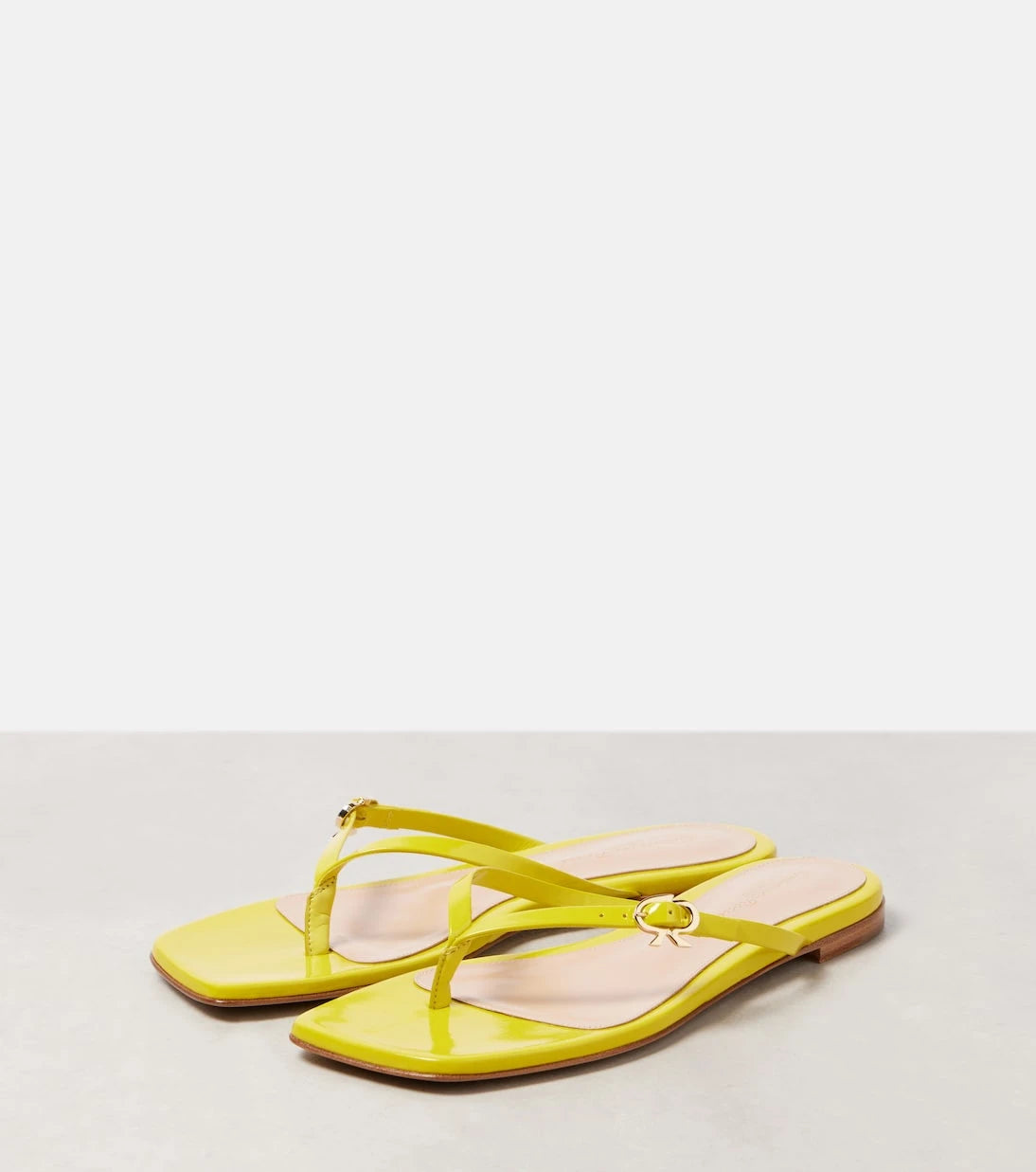 Gianvito Rossi - Ribbon patent leather thong sandals