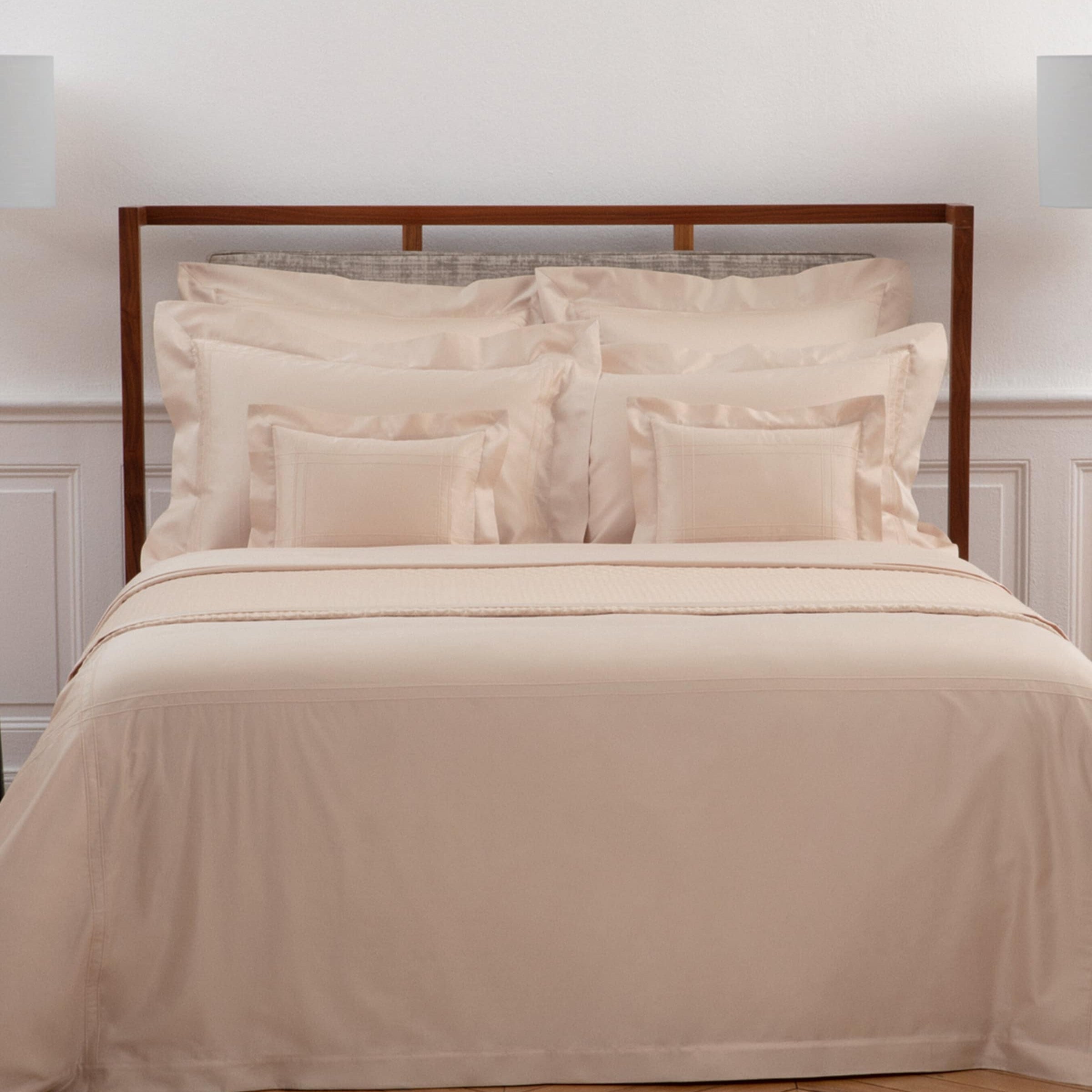 Yves Delorme Couture Cotton Adagio Fitted Sheet (215cm x 215cm)