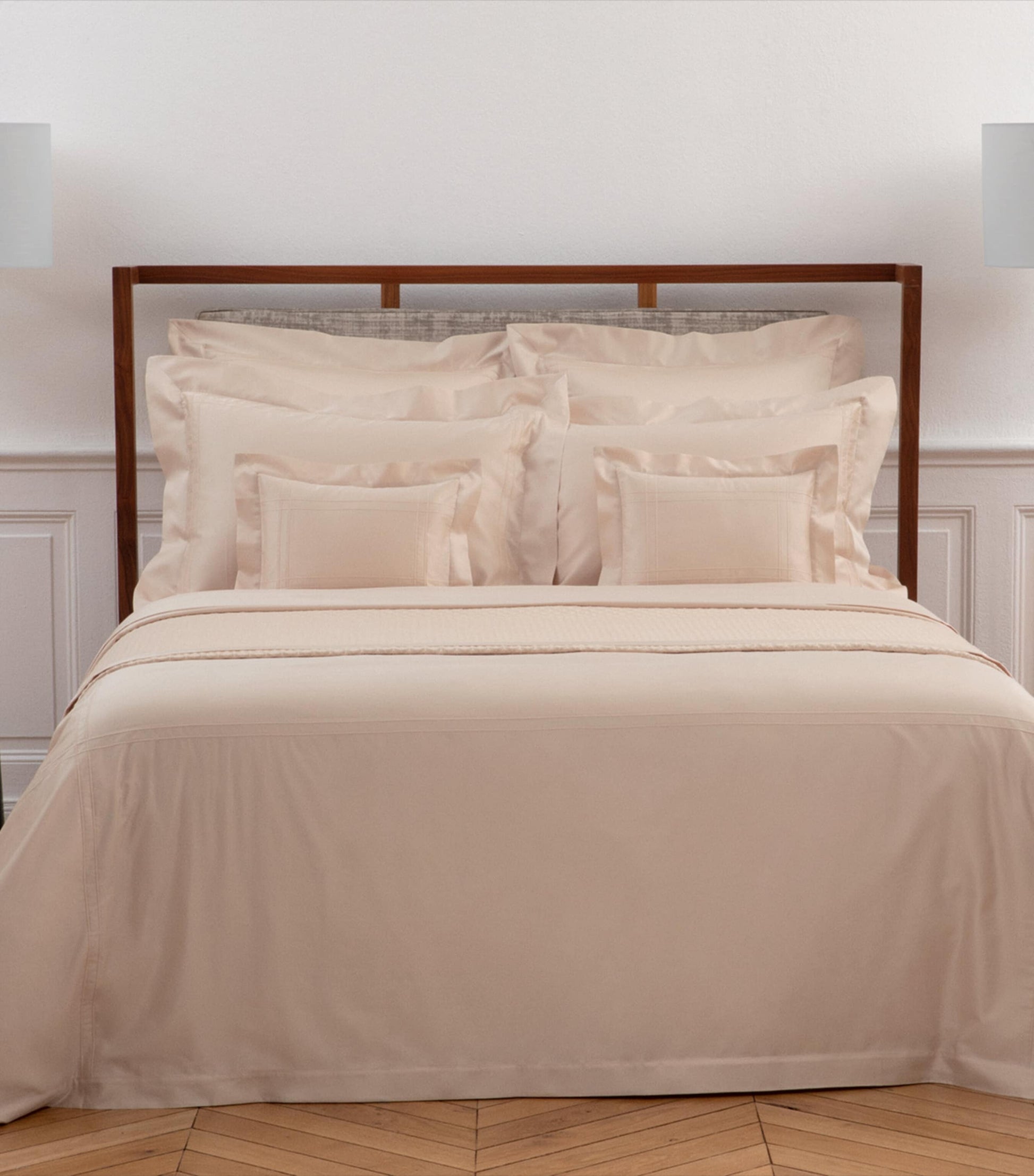 Yves Delorme Couture Cotton Adagio Fitted Sheet (215cm x 215cm)