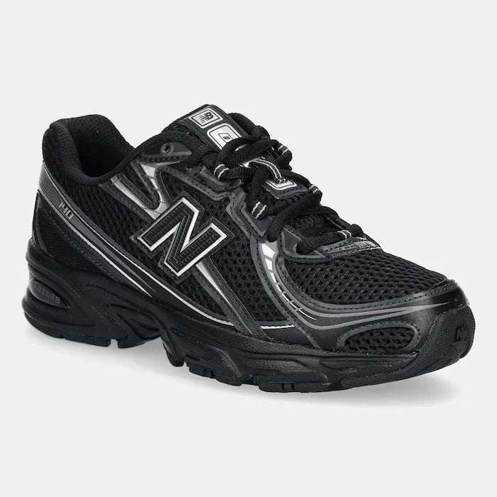 Маратонки New Balance 740