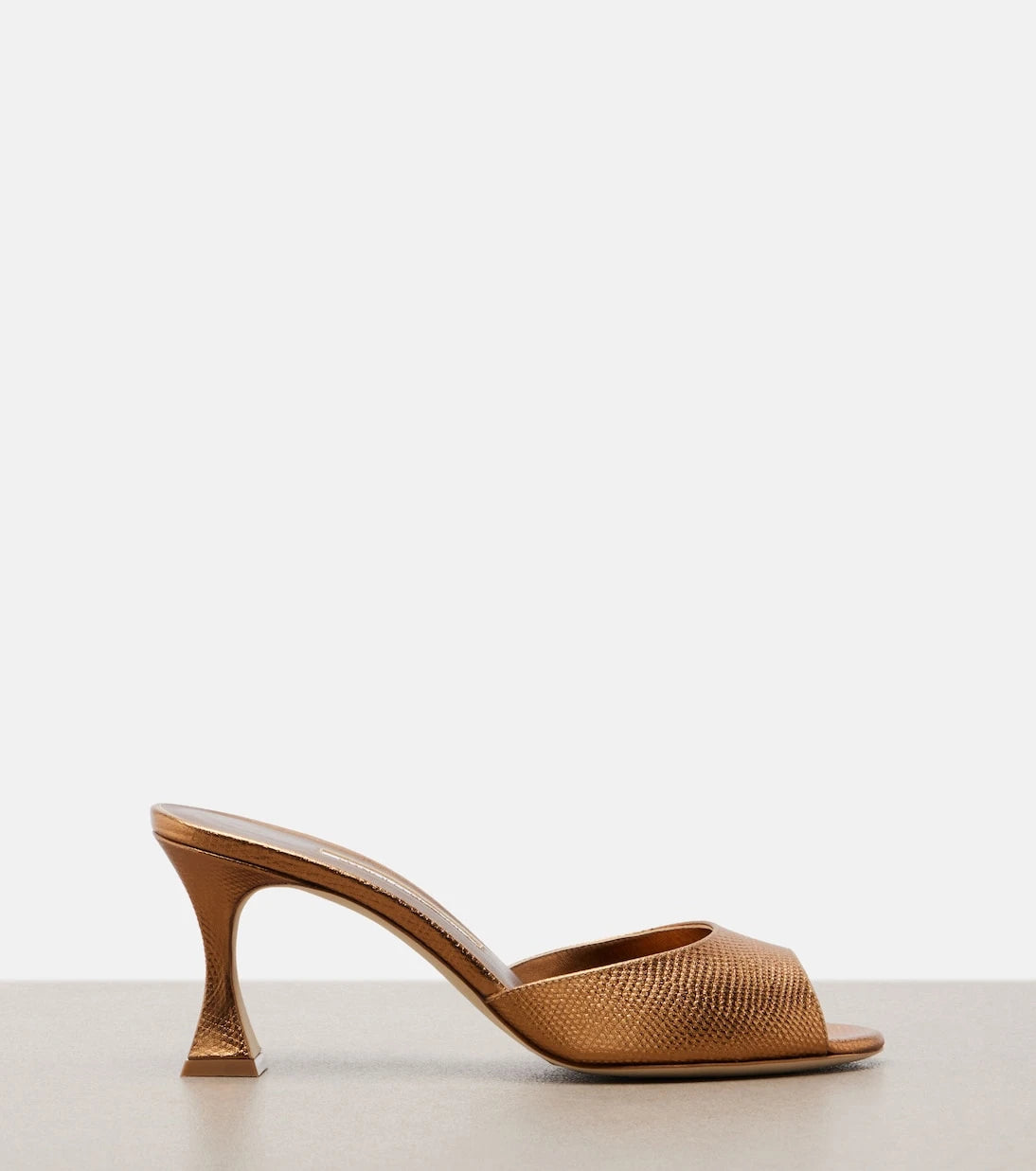 Manolo Blahnik - Jadaron metallic leather mules