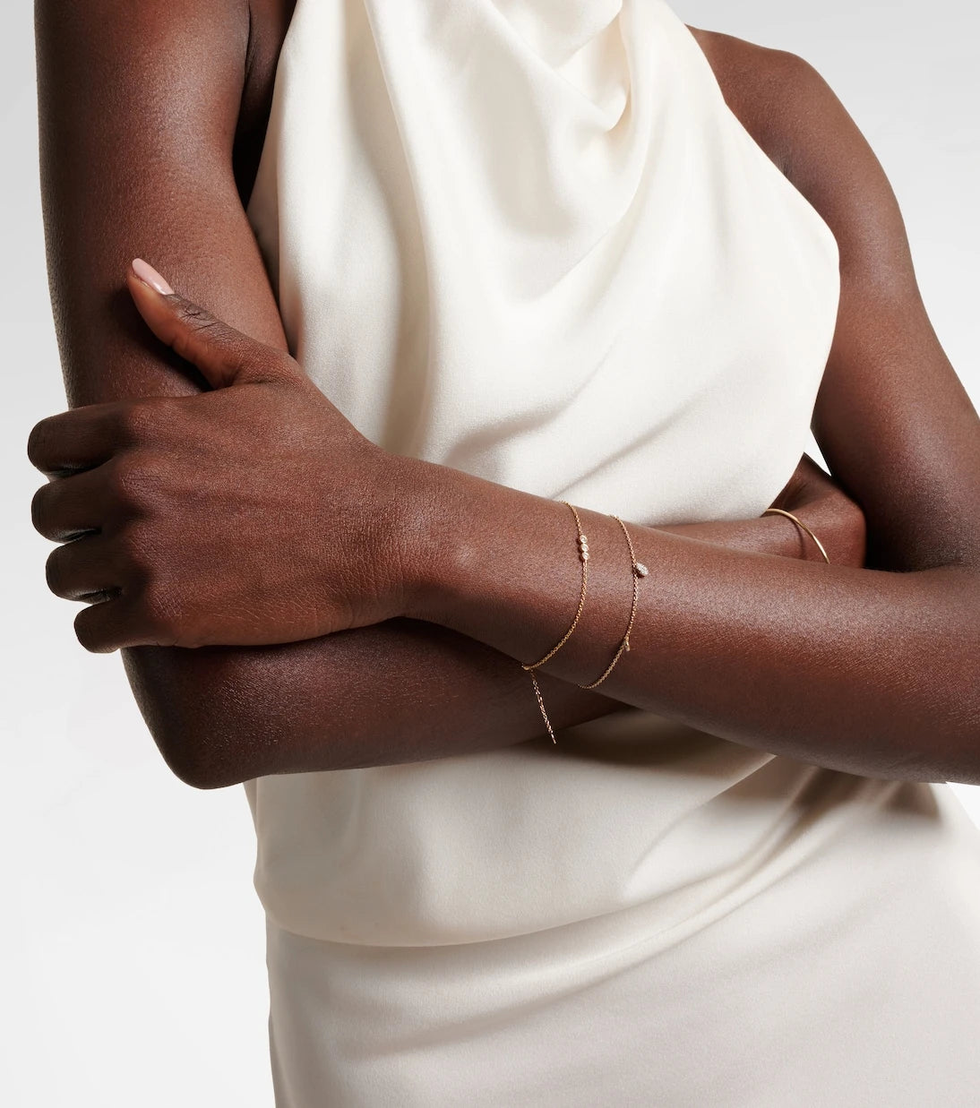 Stone and Strand - 10kt gold bracelet with diamonds