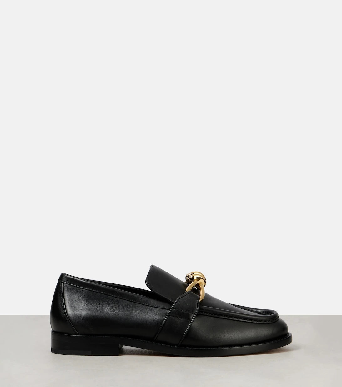 Bottega Veneta - حذاء لوفرز أستير نوت الجلدي