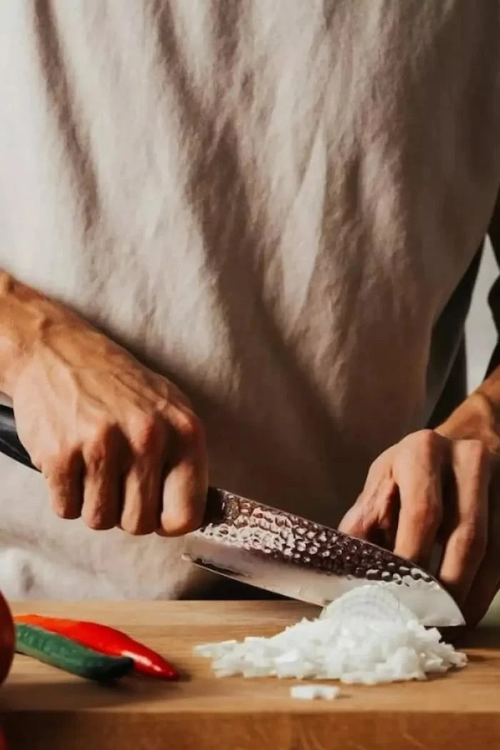 Нож Yaxell Taishi Santoku 16,5 cm