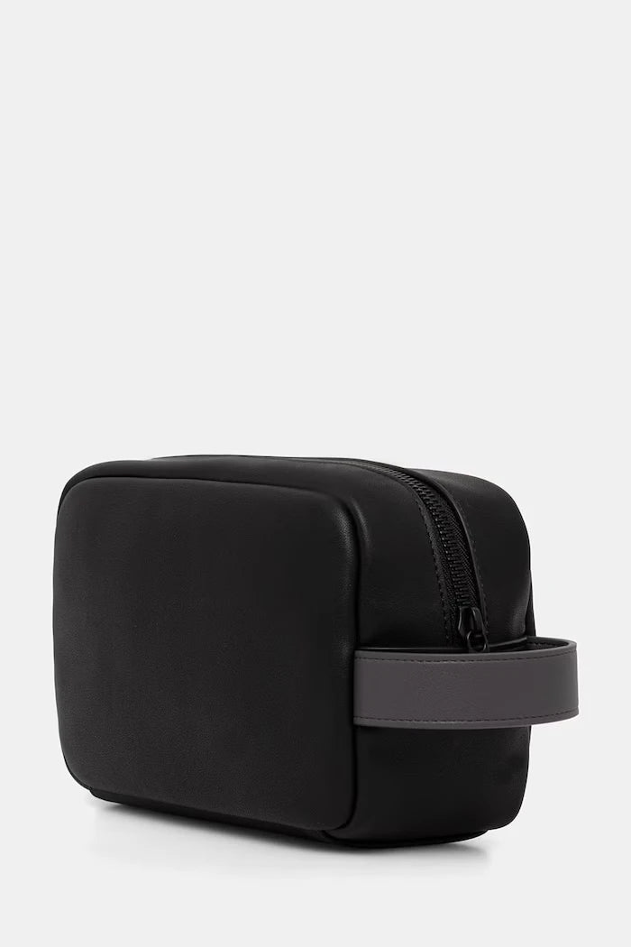 Calvin Klein Erkek Suni Deri Kozmetik Çantası