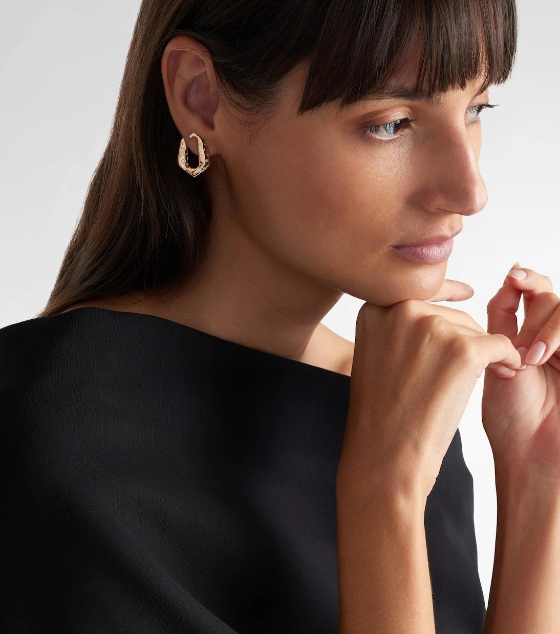 Ananya - 18kt gold earrings with diamonds