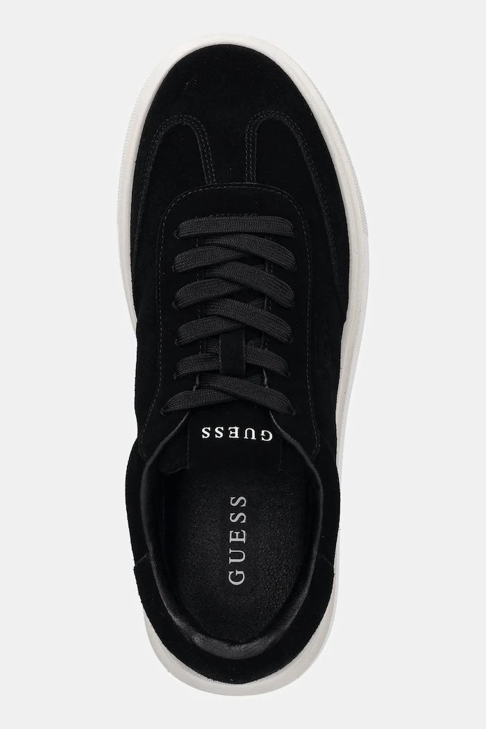 Велурени маратонки Guess PLAZA