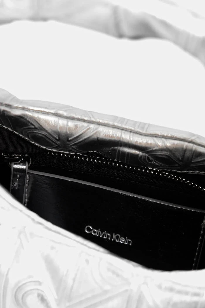 Чанта Calvin Klein