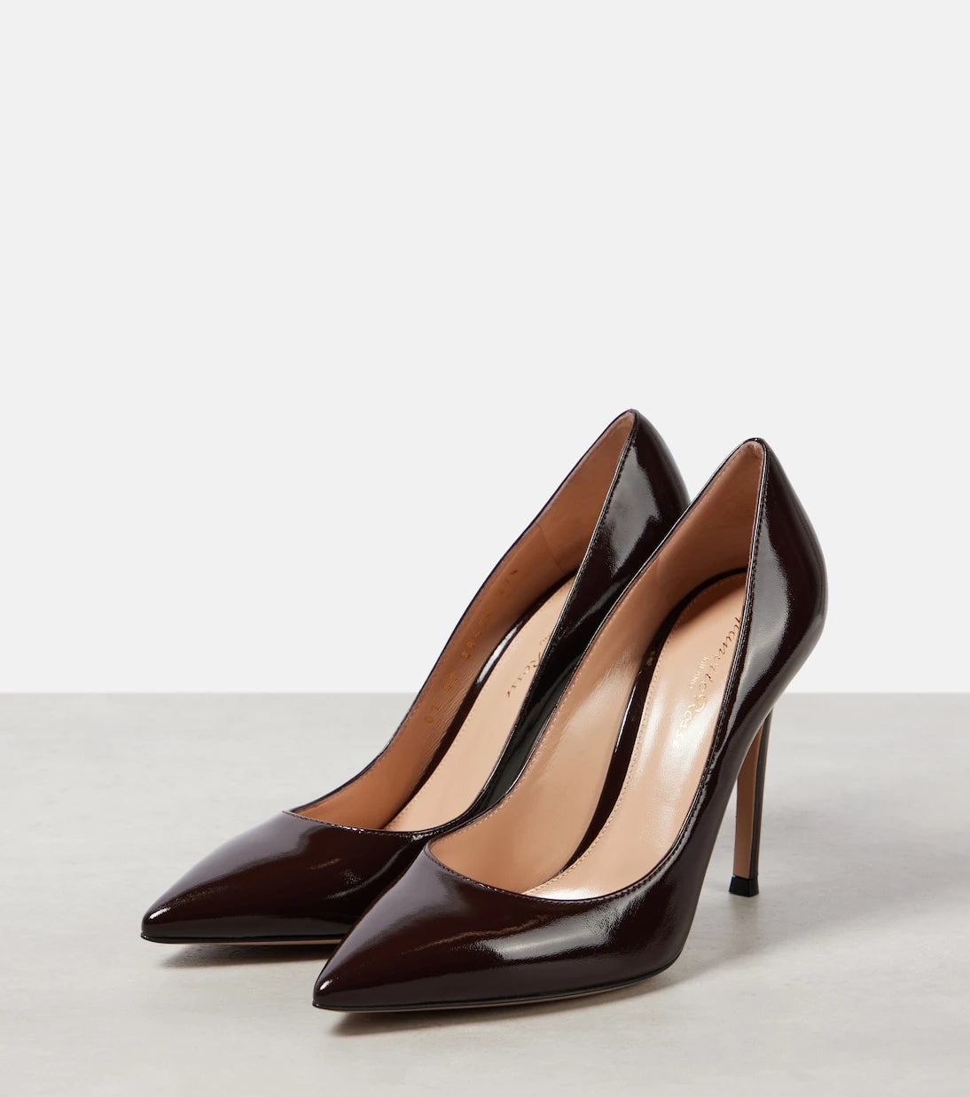 Gianvito Rossi - Gianvito 105 patent leather pumps