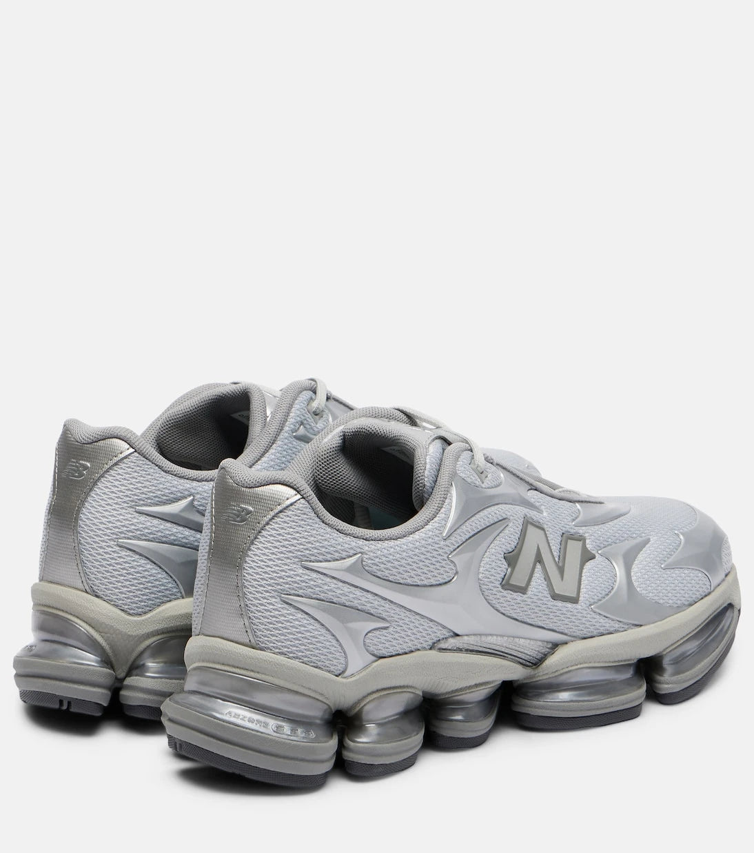 New Balance - أحذية رياضية 2000
