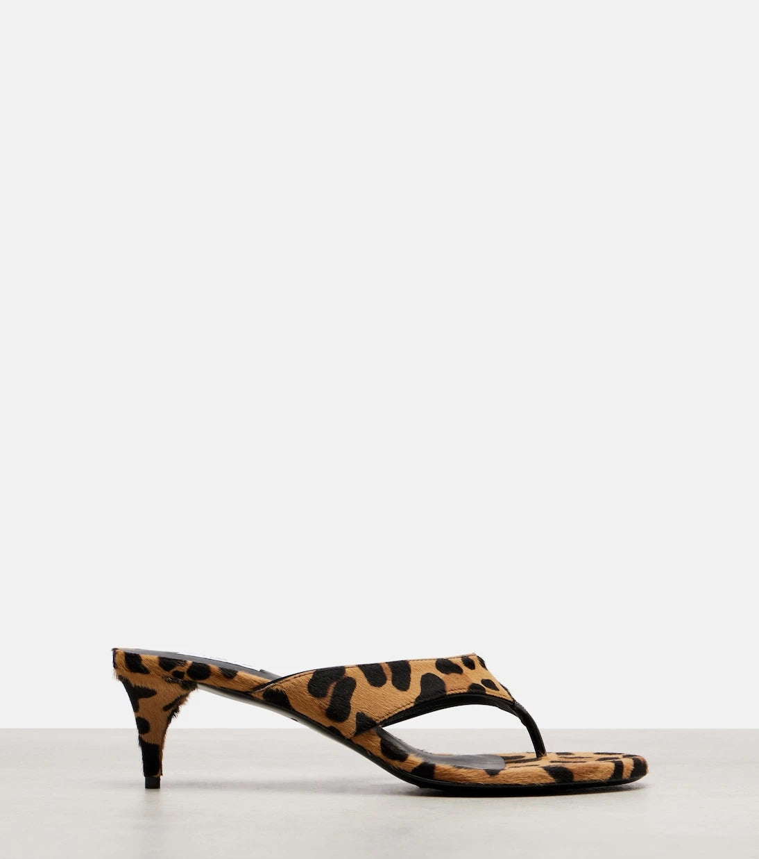 Alaïa - صندل ثونغ 55 من جلد العجل