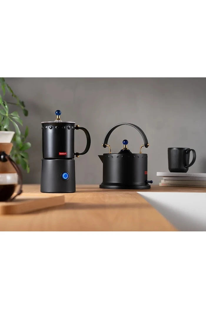 Bodum elektrikli paslanmaz çelik süt köpürtücü 17,5 x 16,5 x 30,3 cm