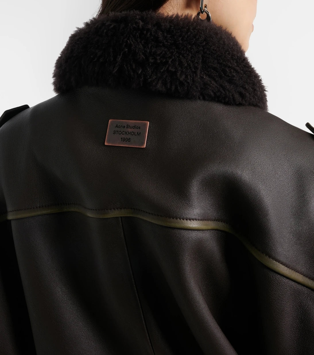 Acne Studios - جاكيت بومبر جلدي