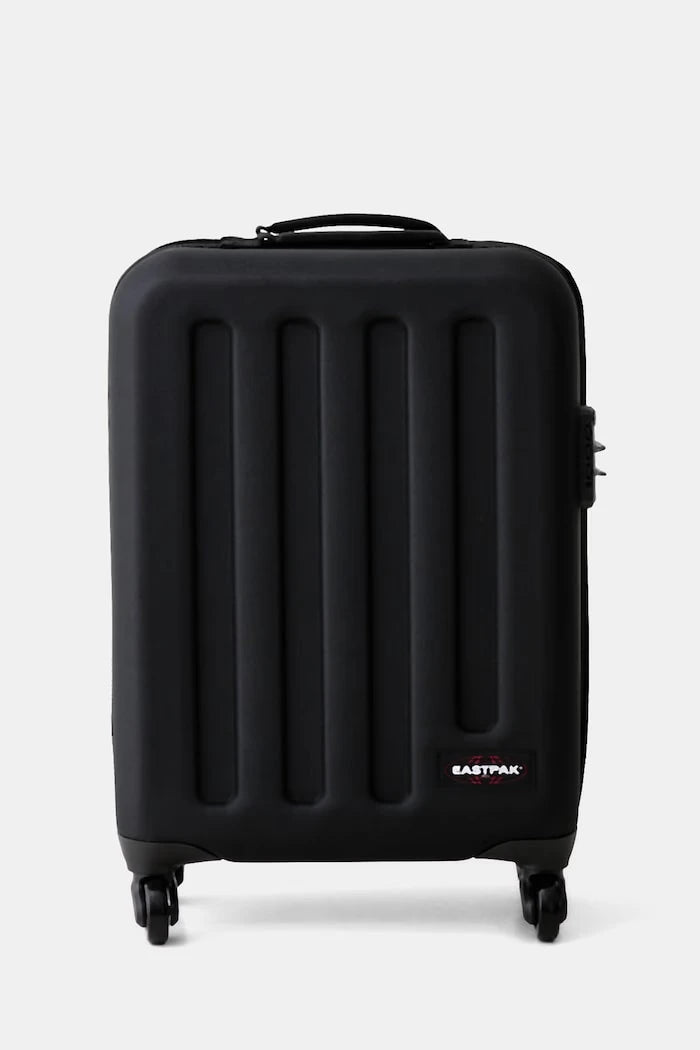Eastpak твърд куфар TRANZSHELL S