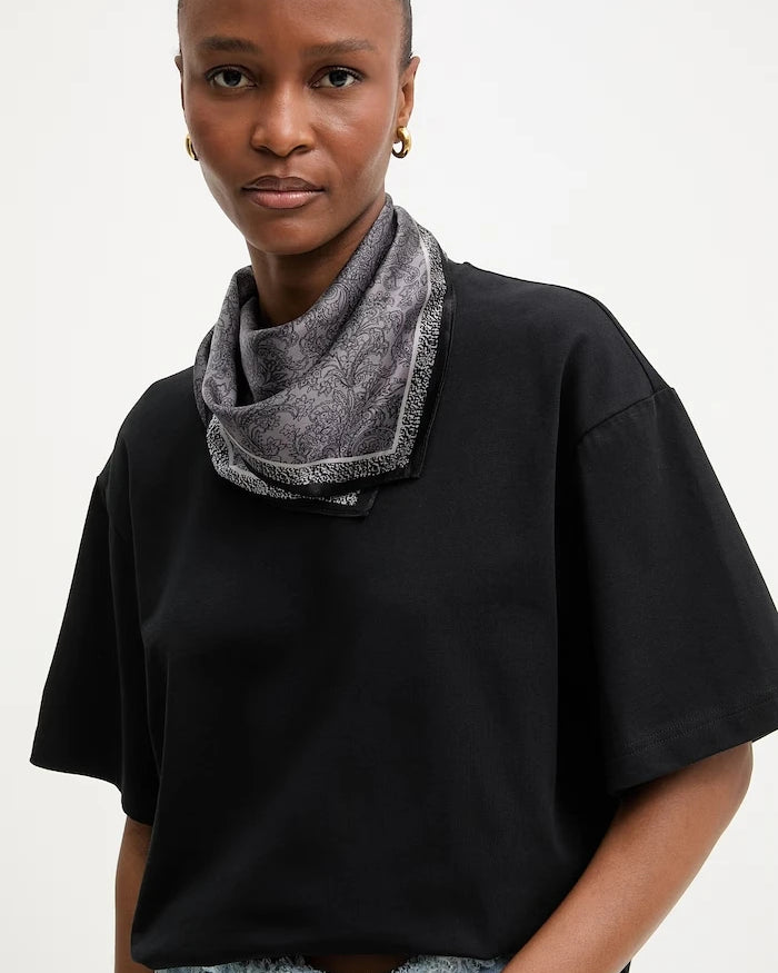 Копринено шалче Answear.LAB from the Unscripted collection