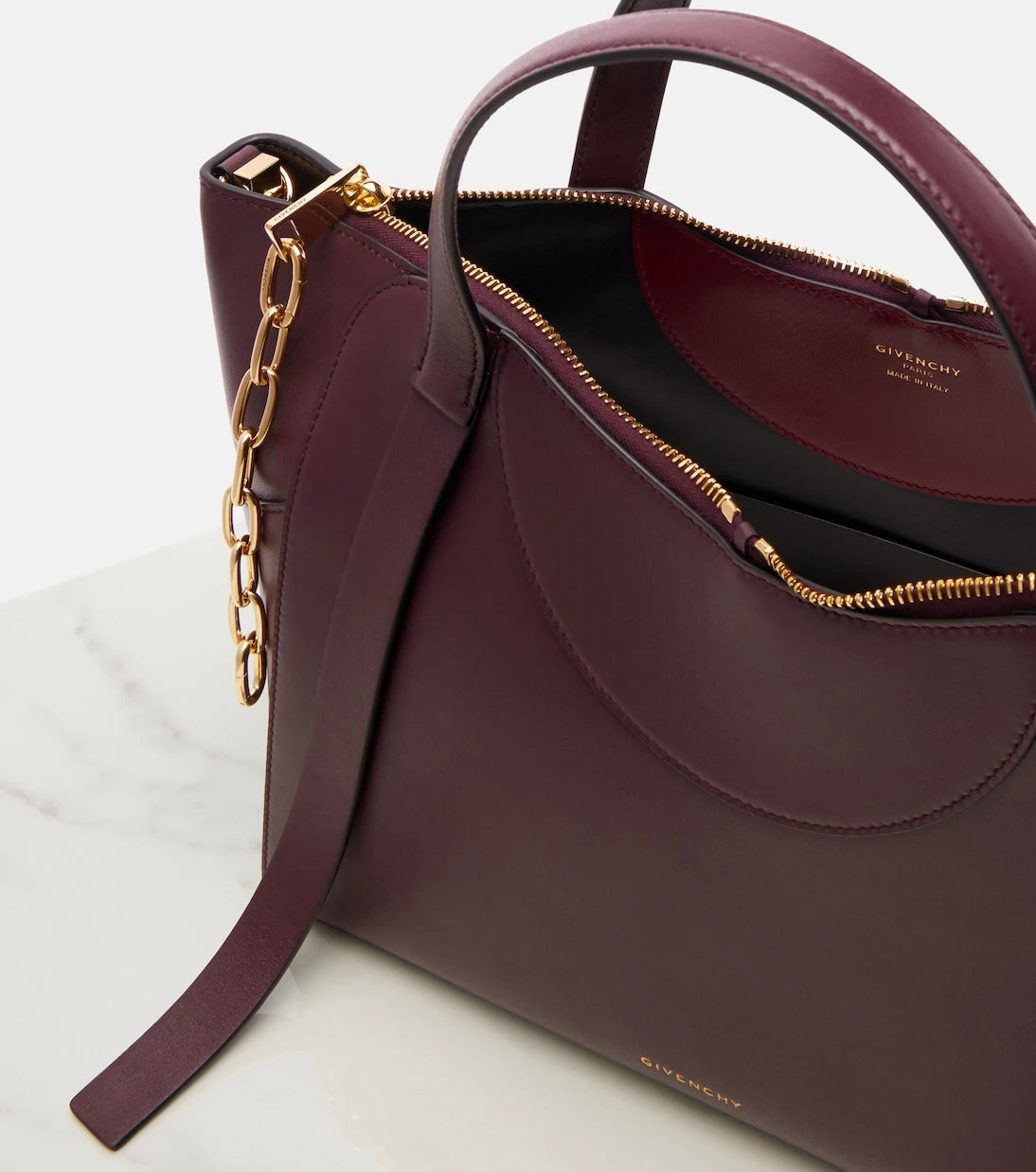 Givenchy - حقيبة توت The Snatch Medium الجلدية