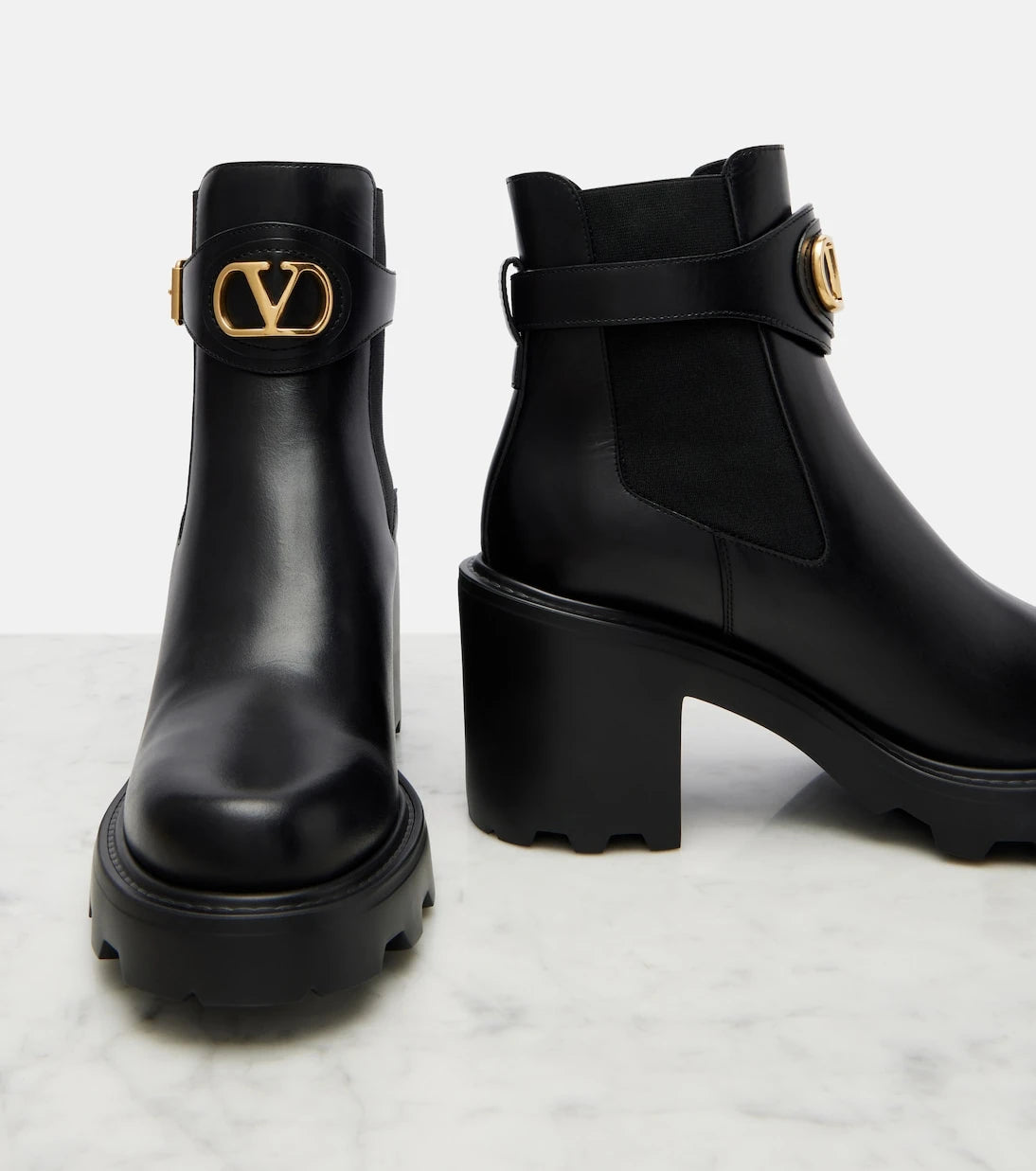 Valentino Garavani - Beatle VLogo leather ankle boots