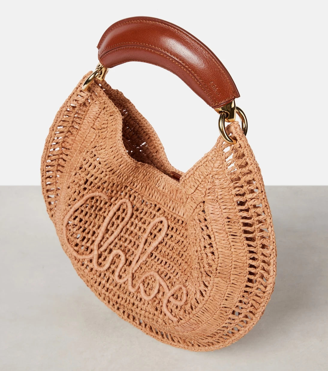 Chloé - Summer Banana raffia-effect shoulder bag