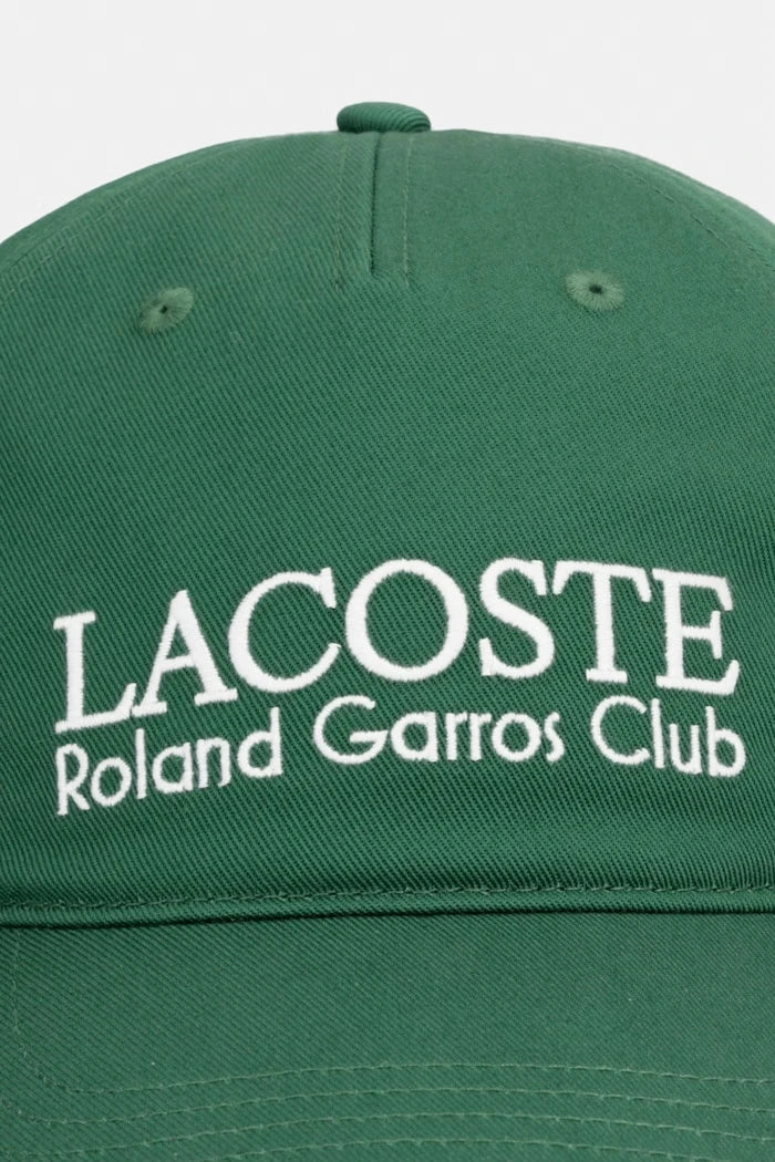 Lacoste шапка с козирка от памук