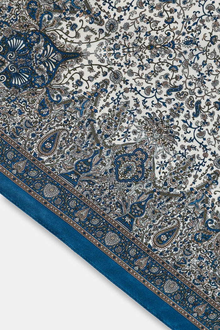 Копринено шалче Answear.LAB from the Unscripted collection