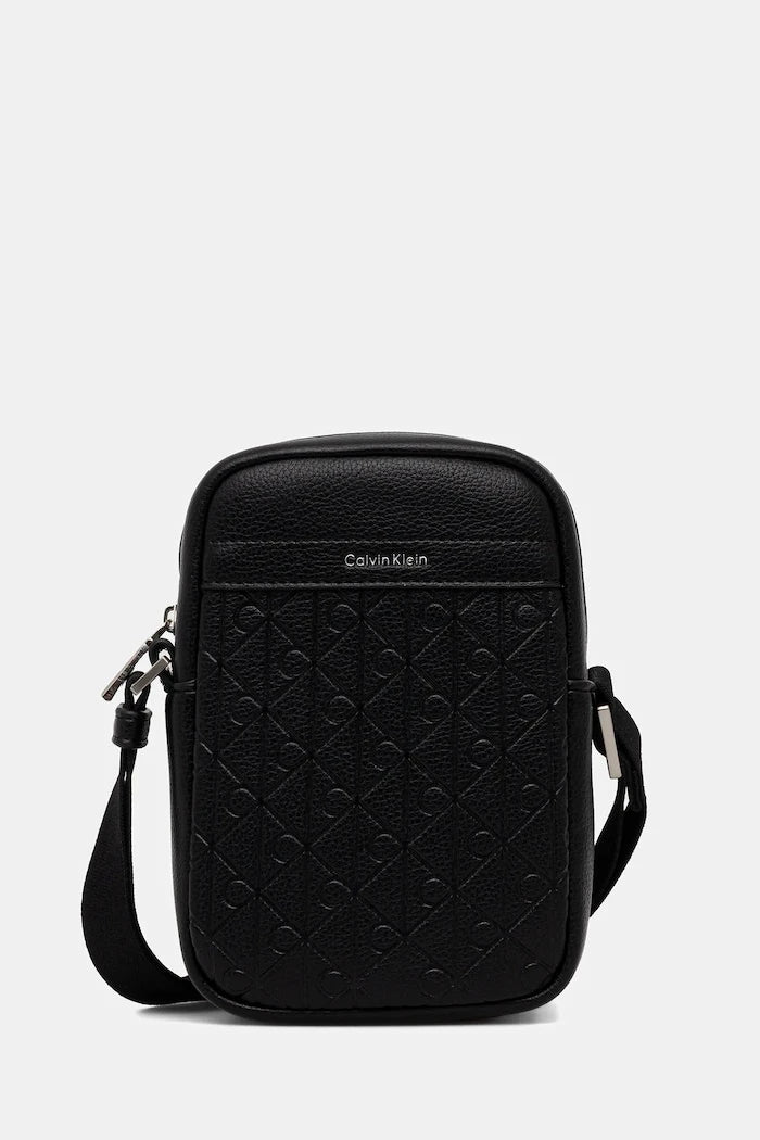 Чанта през рамо Calvin Klein