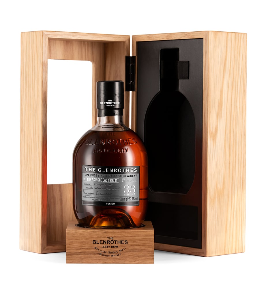 THE GLENROTHES The Glenrothes ‘Pontem’ 33 Year Old (70cl)