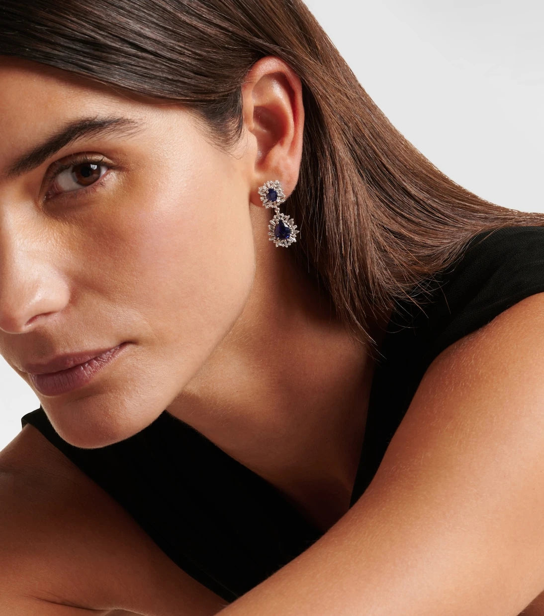 Suzanne Kalan - 18kt white gold drop earrings with diamonds and sapphire