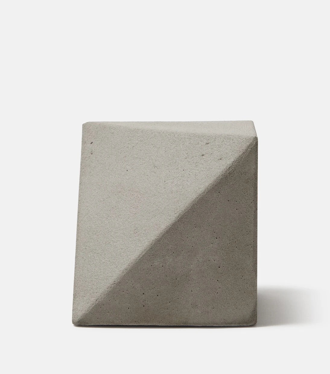 Michaël Verheyden - Concrete bookend