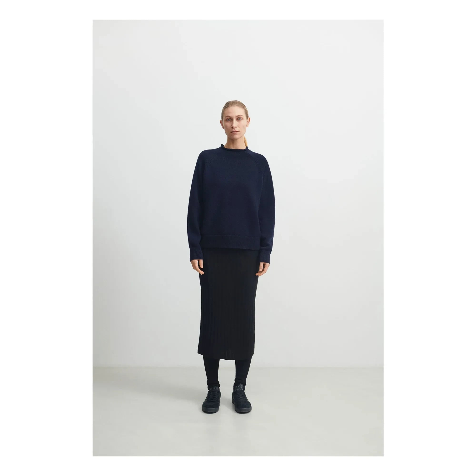 FUB - Merino Wool Sweater - Women's Collection | Navy blue