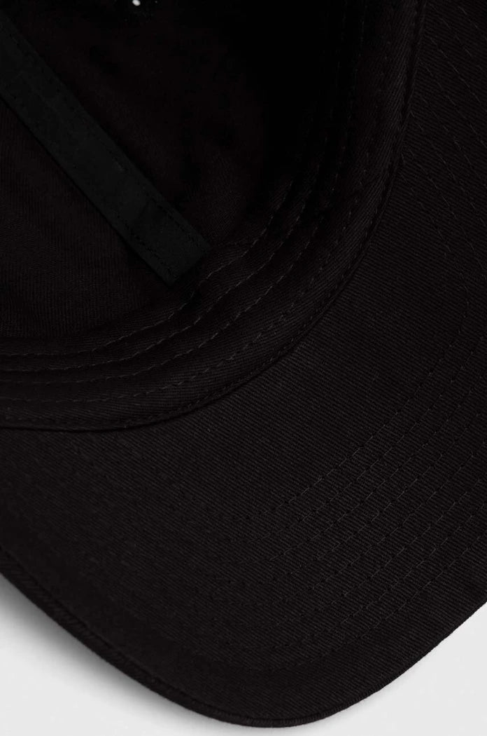 Памучна шапка с козирка Puma