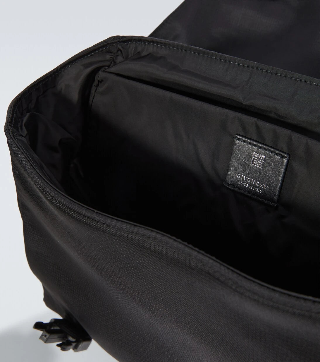 Givenchy - G-Essentials canvas shoulder bag