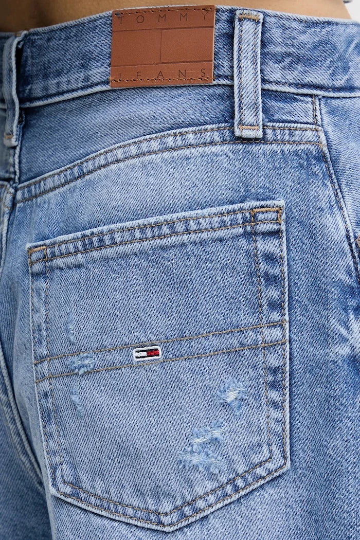 Дънков къс панталон Tommy Jeans
