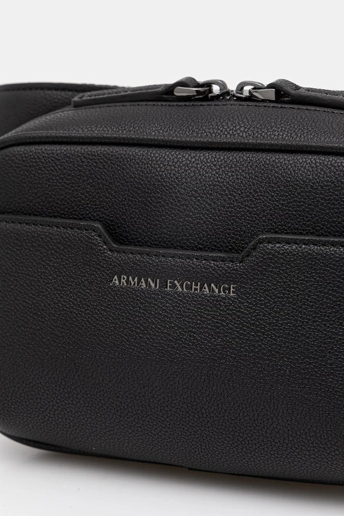 Armani Exchange мъжки бъбрек за кръст