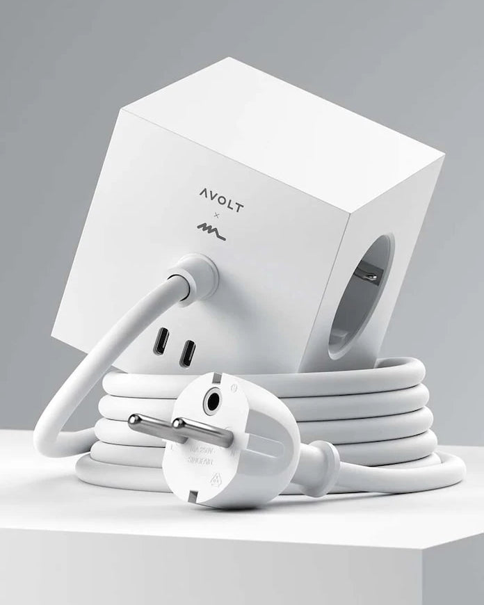 Магнитен зареждащ куб Avolt Square 1, 2 x USB, 1,8 m