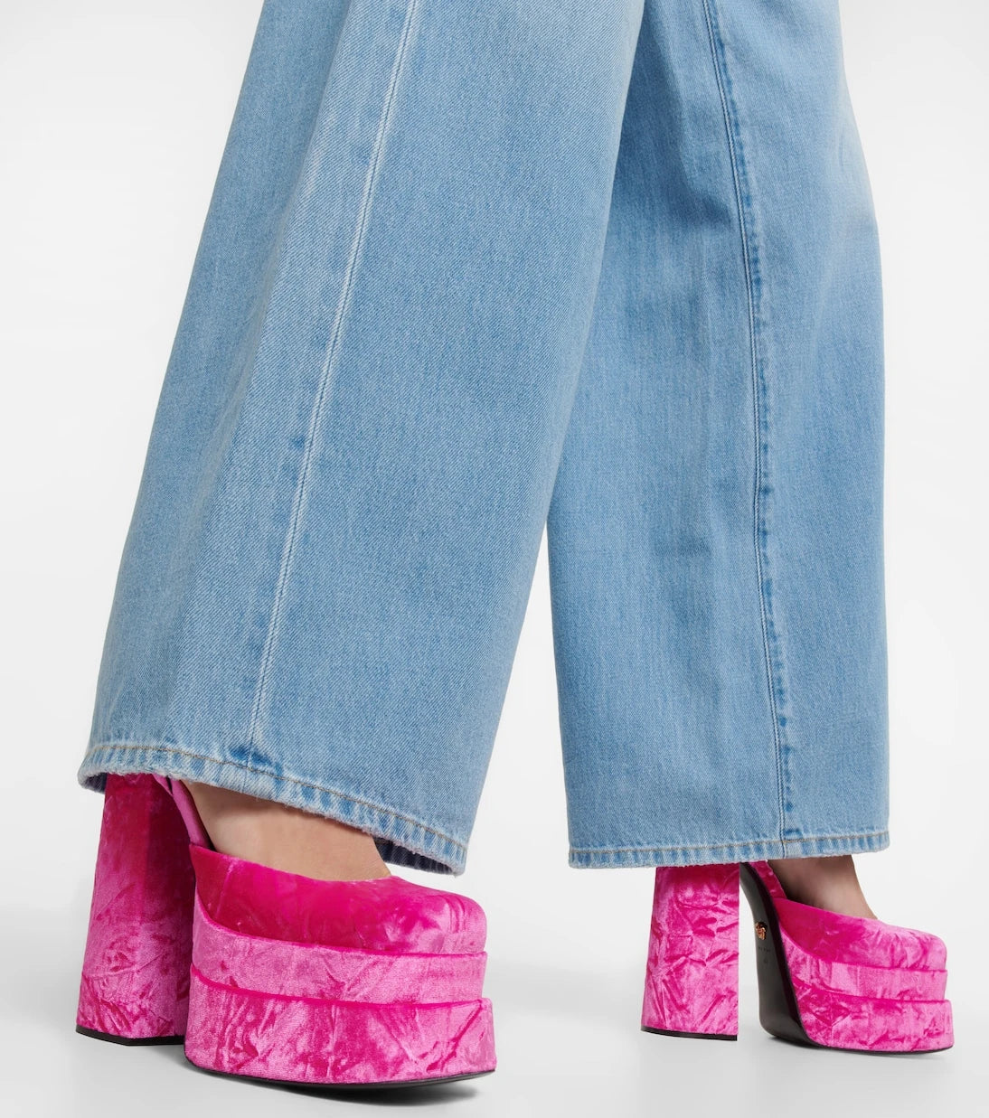 Versace - Medusa Aevitas velvet platform pumps